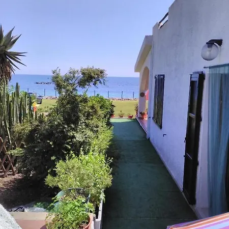 Adelina Bed & Breakfast *