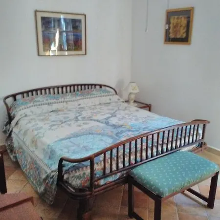 Adelina Bed & Breakfast Porto Columbu - Perd'E Sali