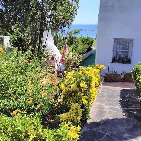 Adelina Bed & Breakfast *